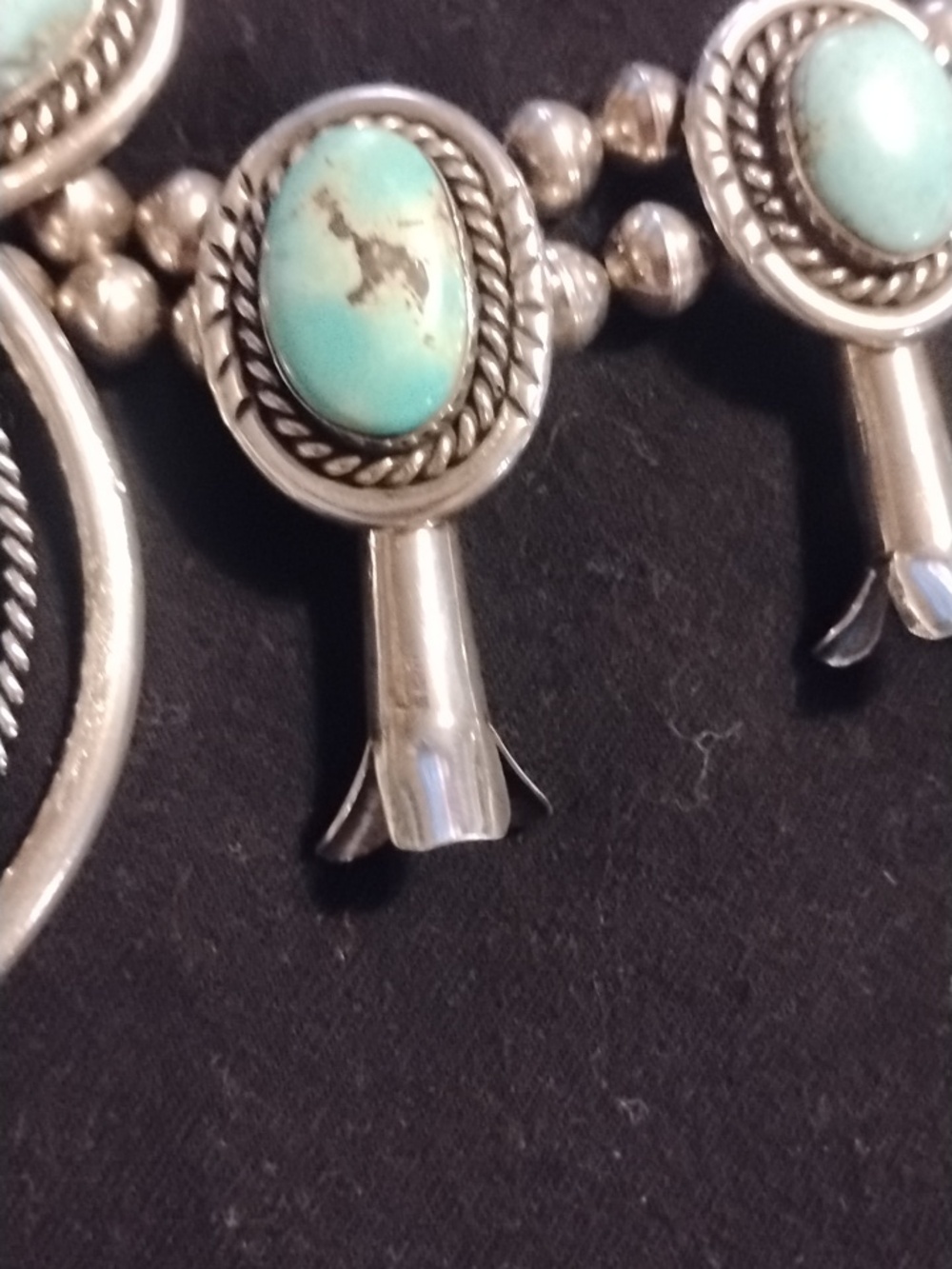 Beautiful Vintage Navajo Sterling Silver & Turquoise Squash Blossom Necklace - Picture 4 of 6